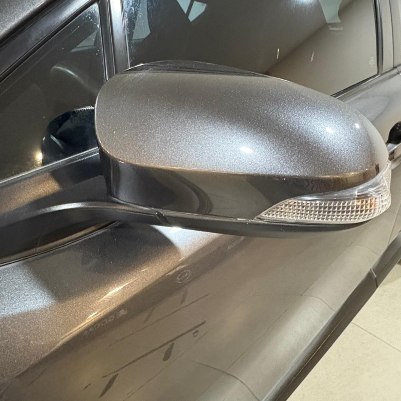 Toyota C-HR  5 pts. Base, CVT, a/ac. Aut., f. led, RA-17 2018